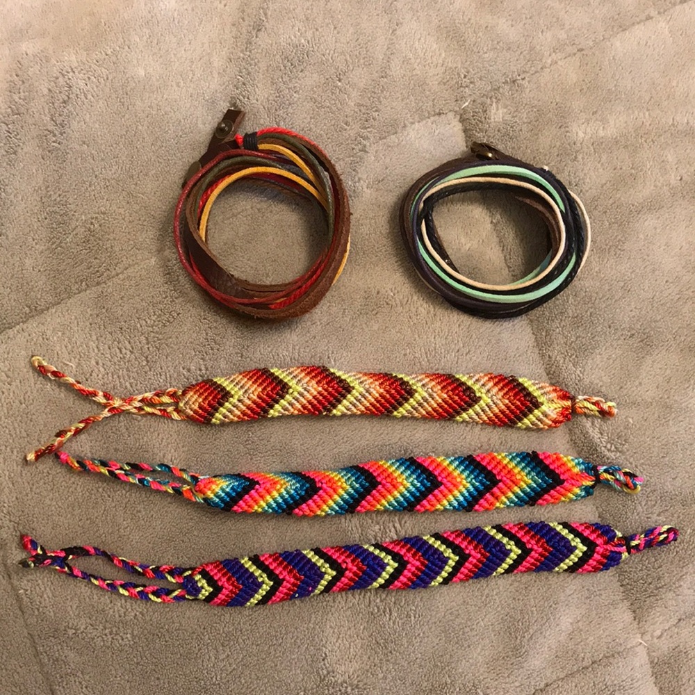 Assortment of 5 friendship bracelets